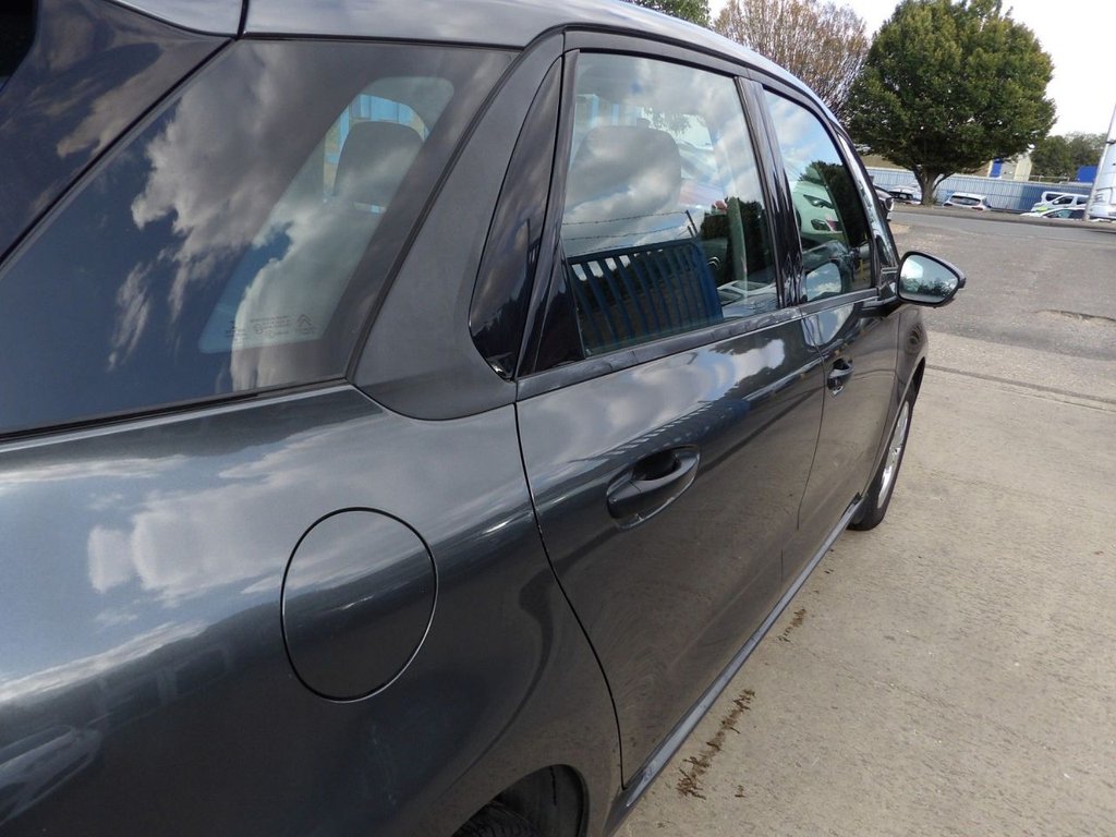 Used Citroen C4 Picasso 2013 for sale - 76376269: Photo 19