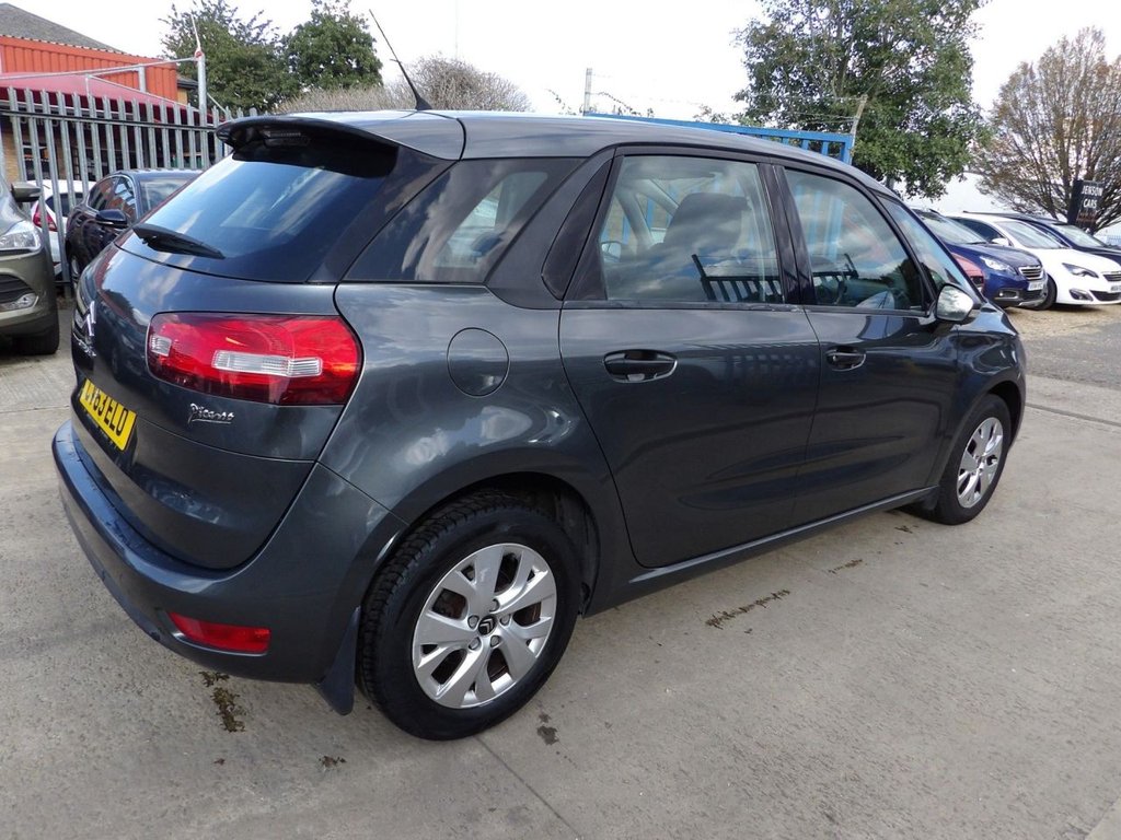 Used Citroen C4 Picasso 2013 for sale - 76376269: Photo 6