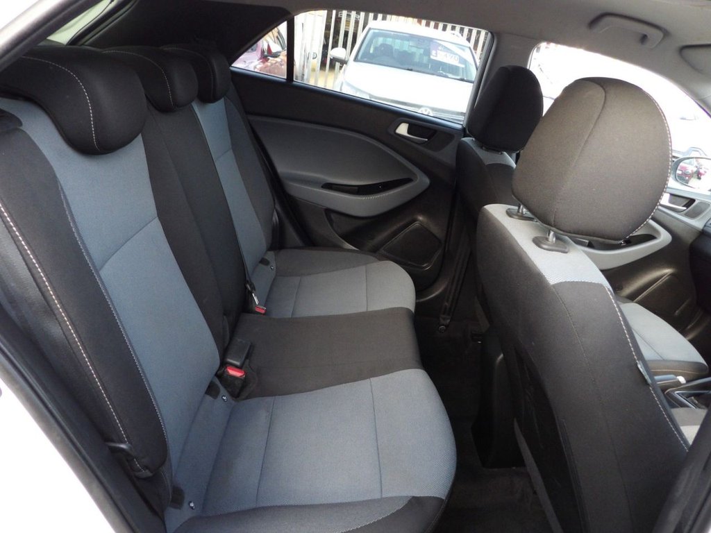 Used Hyundai i20 2015 for sale - 77667647: Photo 11