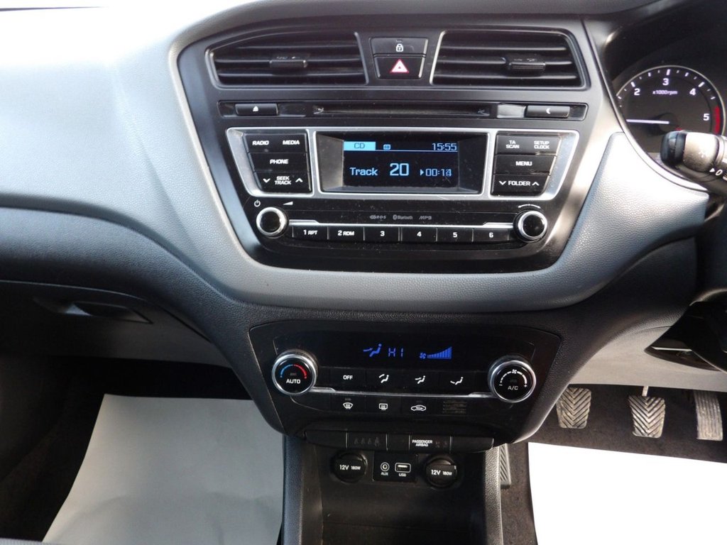 Used Hyundai i20 2015 for sale - 77667647: Photo 12
