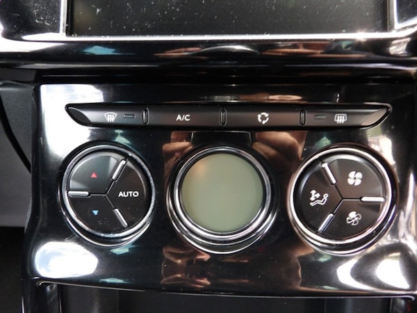 Used DS Automobiles DS 4 2015 for sale - 74696429: Photo 14