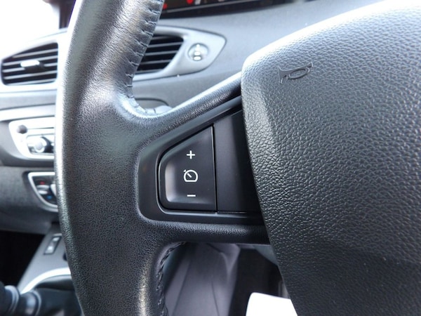 Used Renault Scenic 2016 for sale - 76173099: Photo 11