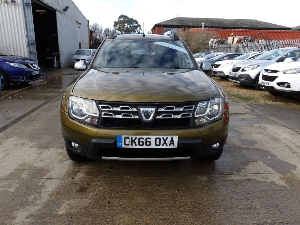 Used Dacia Duster 2016 for sale - 76570339: Photo 2