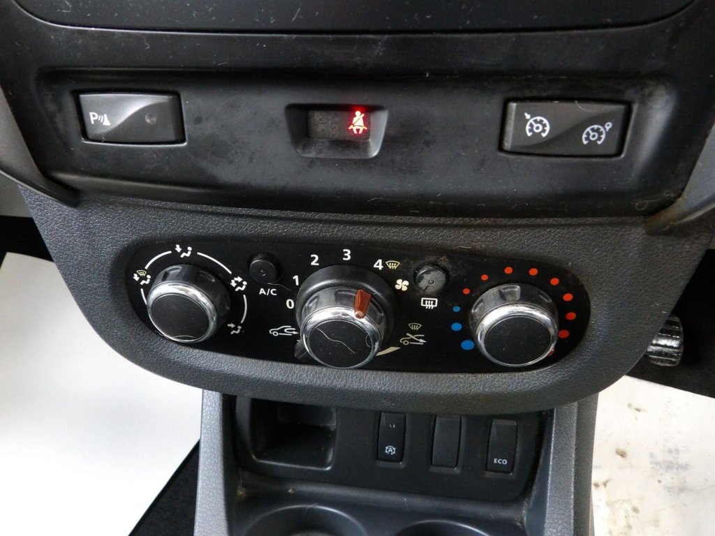 Used Dacia Duster 2016 for sale - 76570339: Photo 27