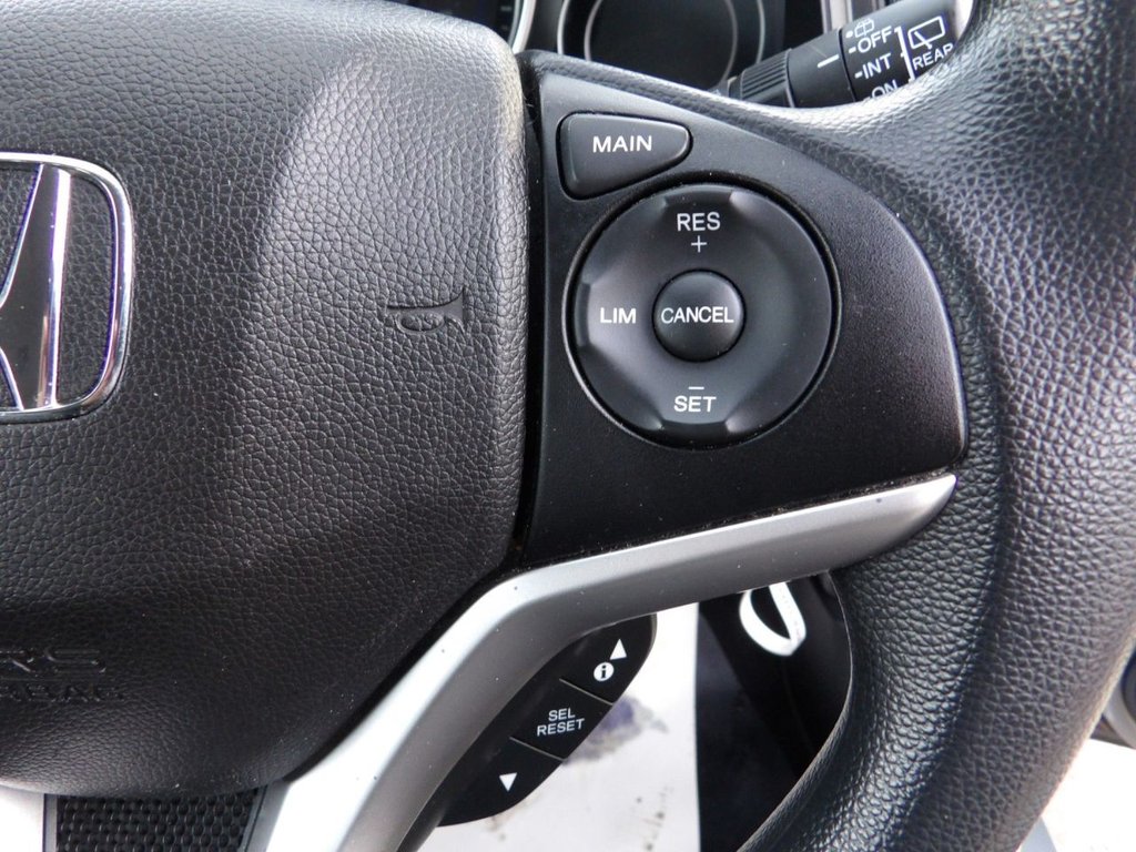 Used Honda Jazz 2016 for sale - 76848292: Photo 16