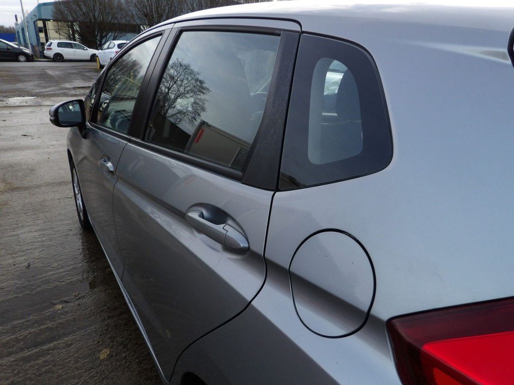 Used Honda Jazz 2016 for sale - 76848292: Photo 19