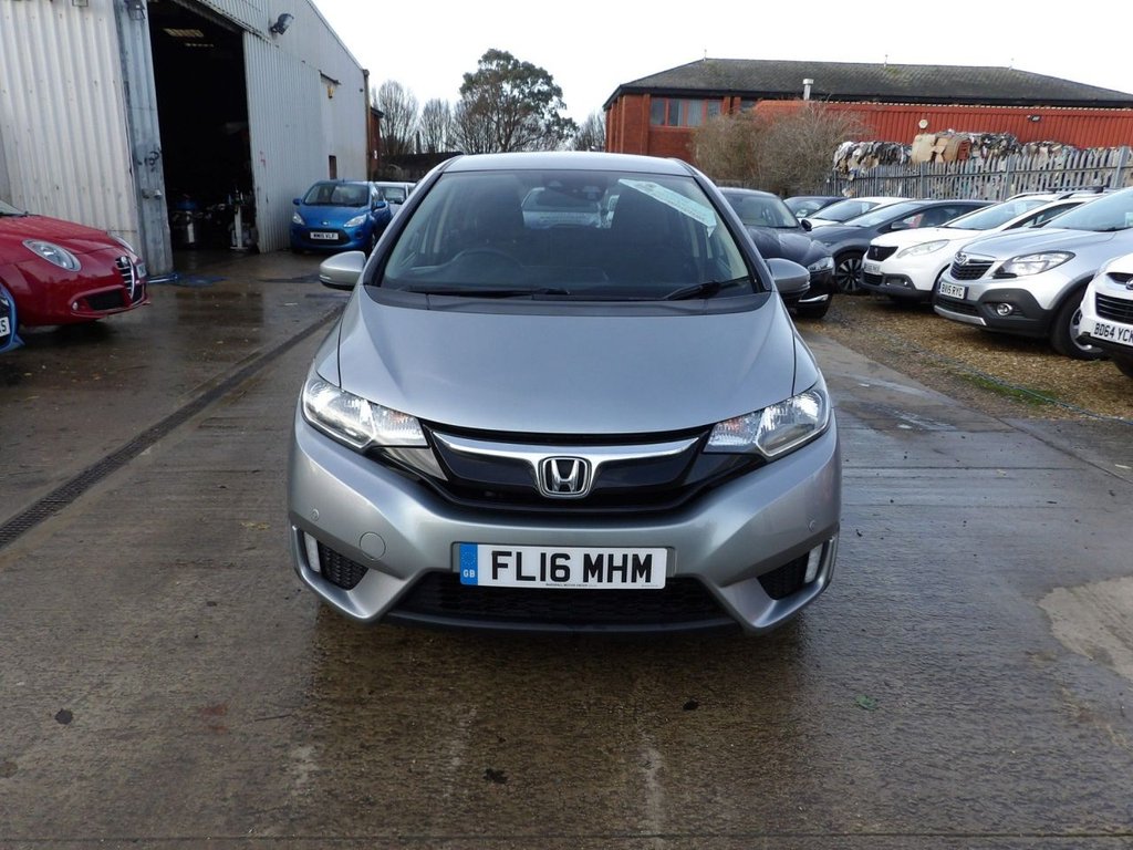 Used Honda Jazz 2016 for sale - 76848292: Photo 2