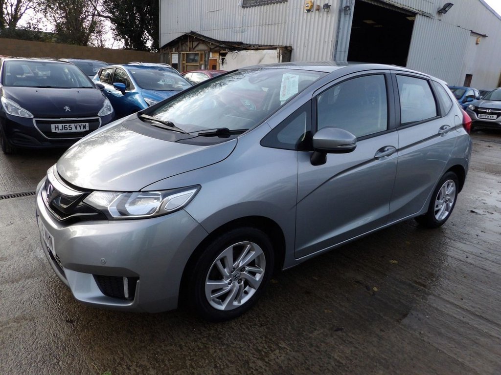 Used Honda Jazz 2016 for sale - 76848292: Photo 3