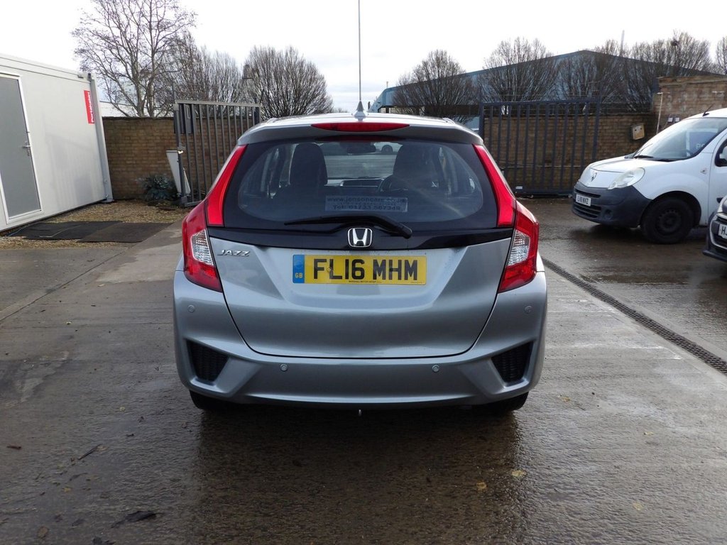 Used Honda Jazz 2016 for sale - 76848292: Photo 5