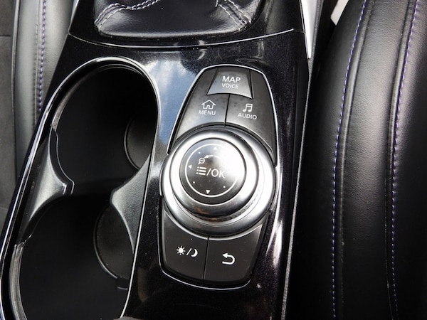 Used Infiniti Q30 2016 for sale - 75703432: Photo 25