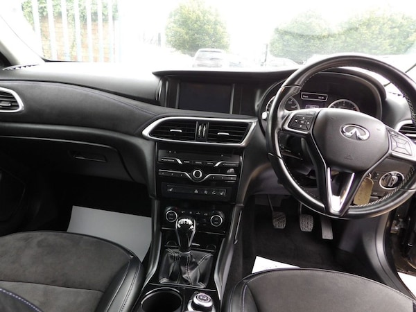 Used Infiniti Q30 2016 for sale - 75703432: Photo 9