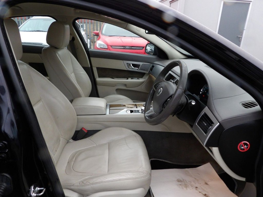 Used Jaguar XF 2013 for sale - 76665570: Photo 11