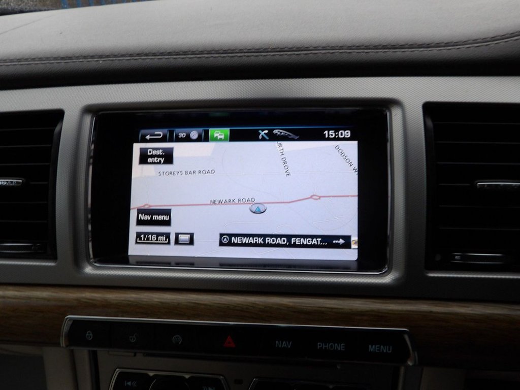 Used Jaguar XF 2013 for sale - 76665570: Photo 15