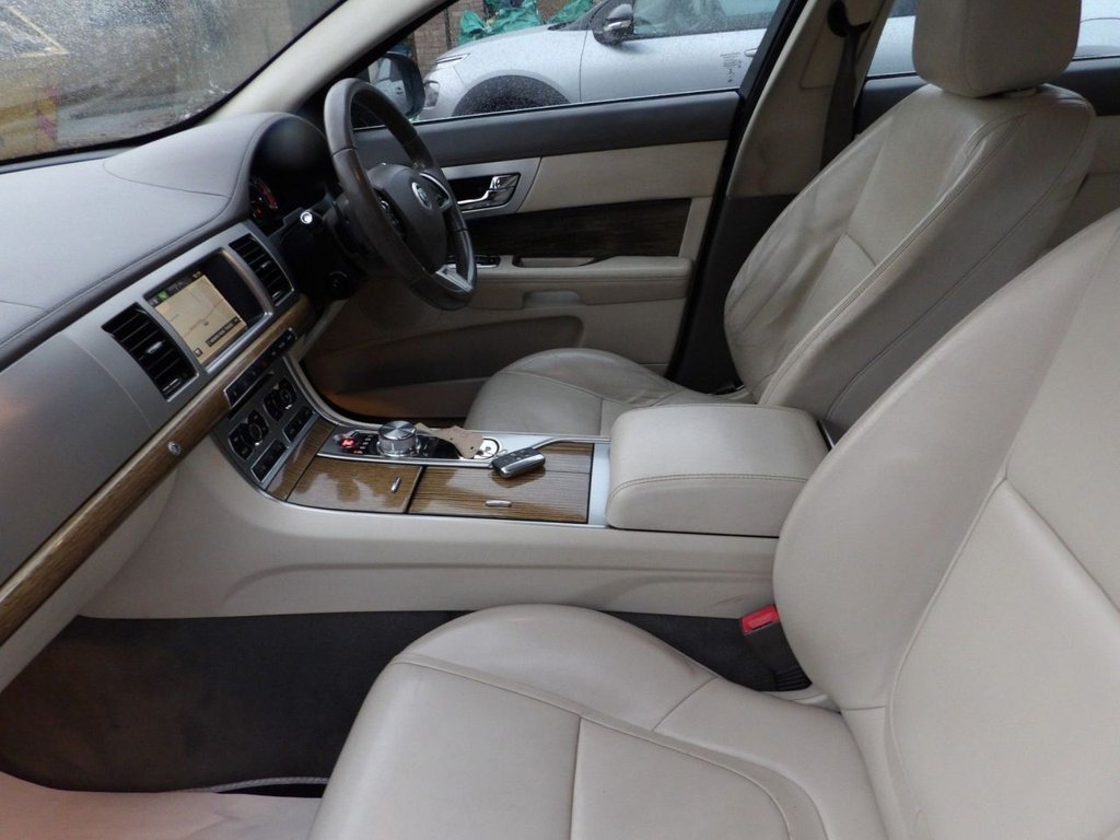 Used Jaguar XF 2013 for sale - 76665570: Photo 18