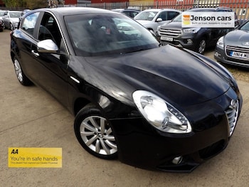 Used Alfa Romeo Giulietta 2015 for sale - 75947608: Photo