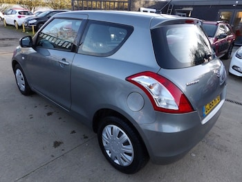 Used Suzuki Swift 2016 for sale - 77703881: Photo