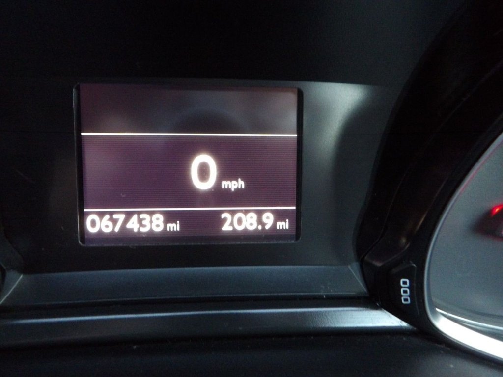 Used Peugeot 308 2015 for sale - 76848295: Photo 15