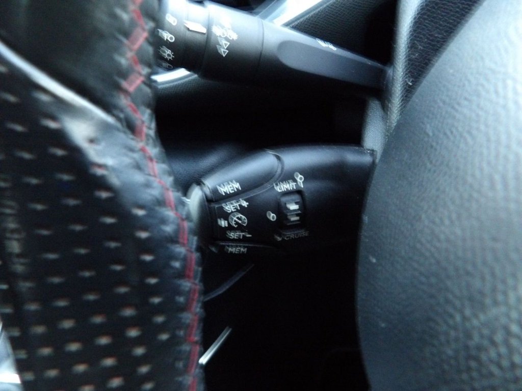 Used Peugeot 308 2015 for sale - 76848295: Photo 18