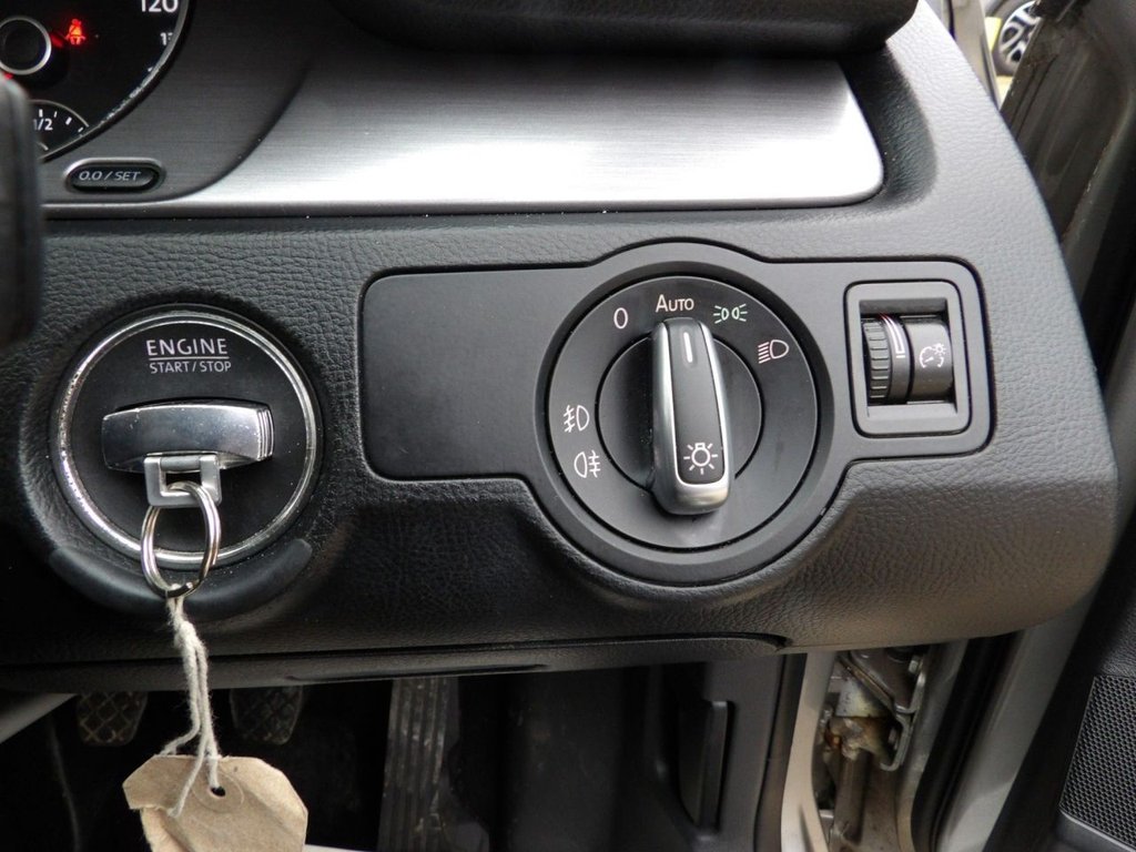 Used Volkswagen Passat 2014 for sale - 77507483: Photo 24