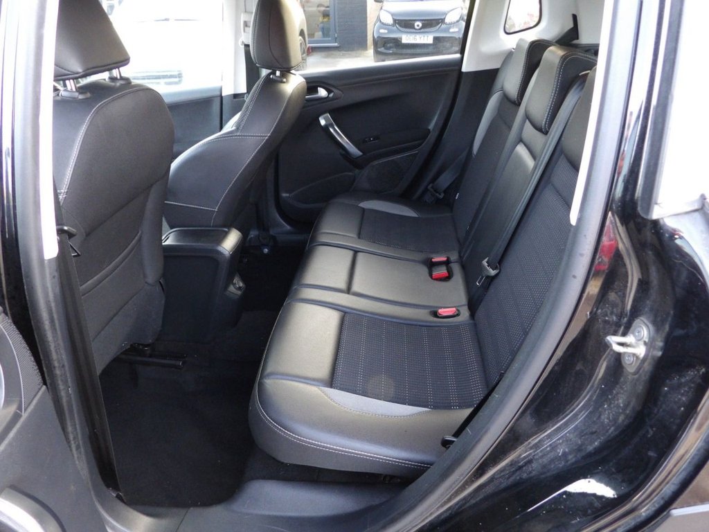 Used Peugeot 2008 2017 for sale - 77667652: Photo 11