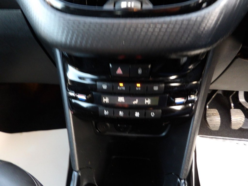 Used Peugeot 2008 2017 for sale - 77667652: Photo 14