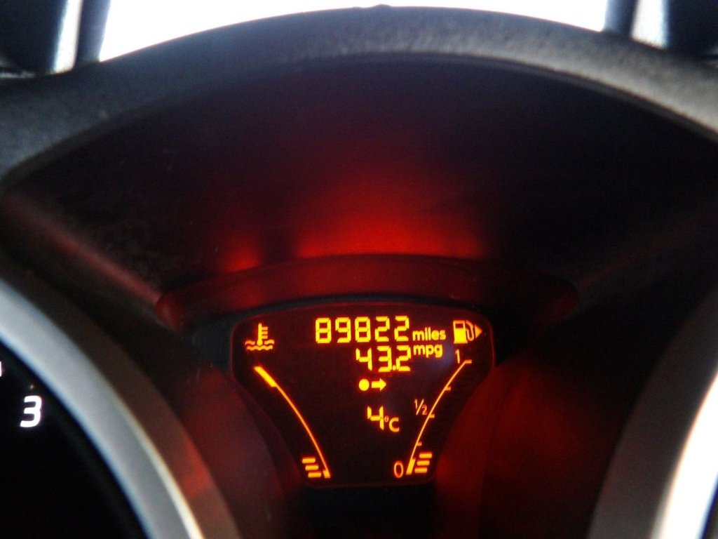 Used Nissan Juke 2015 for sale - 76934617: Photo 16