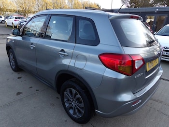 Used Suzuki Vitara 2016 for sale - 77704035: Photo
