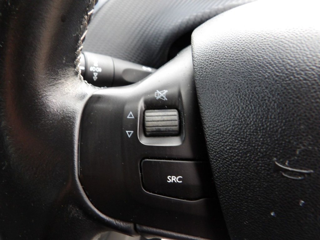 Used Peugeot 208 2015 for sale - 77642993: Photo 24