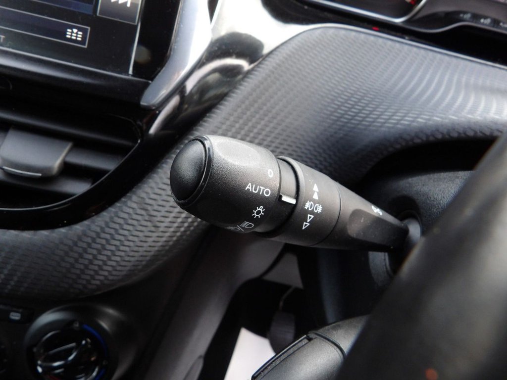 Used Peugeot 208 2015 for sale - 77642993: Photo 29