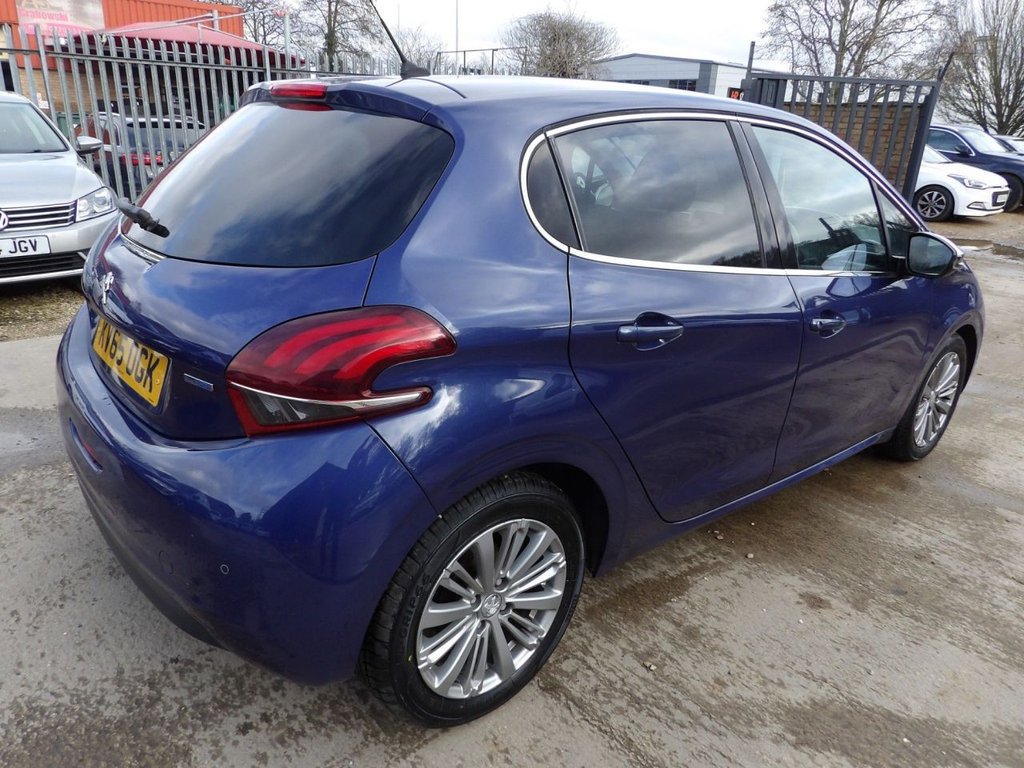 Used Peugeot 208 2015 for sale - 77642993: Photo 6