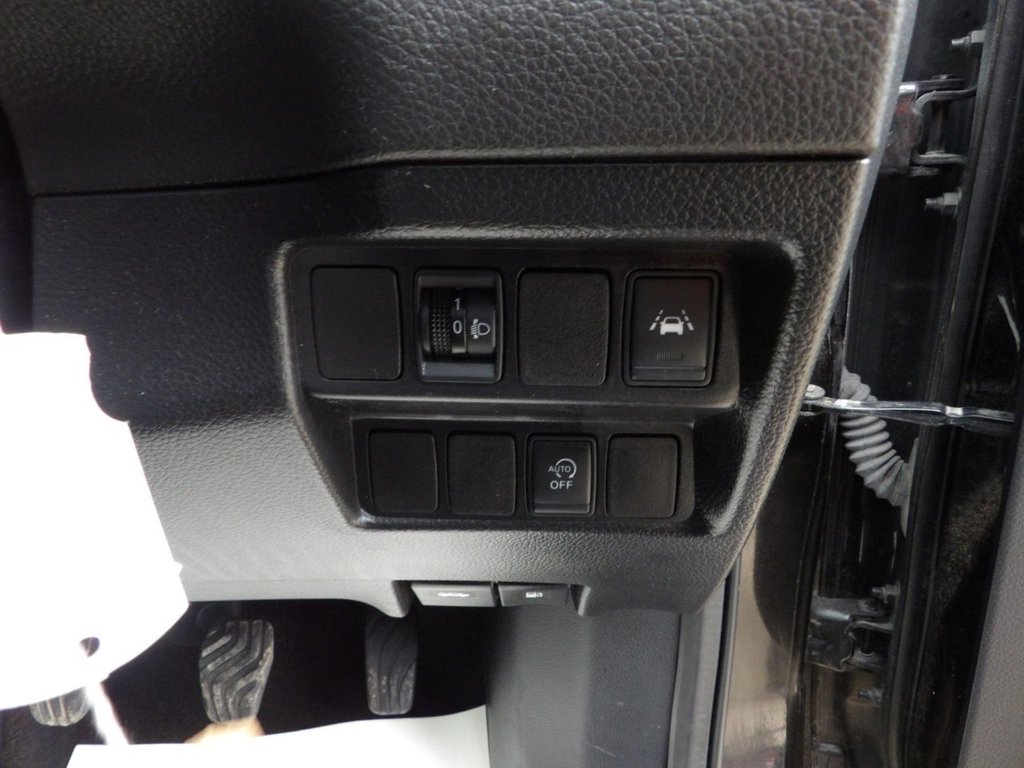 Used Nissan Qashqai 2018 for sale - 77680879: Photo 24