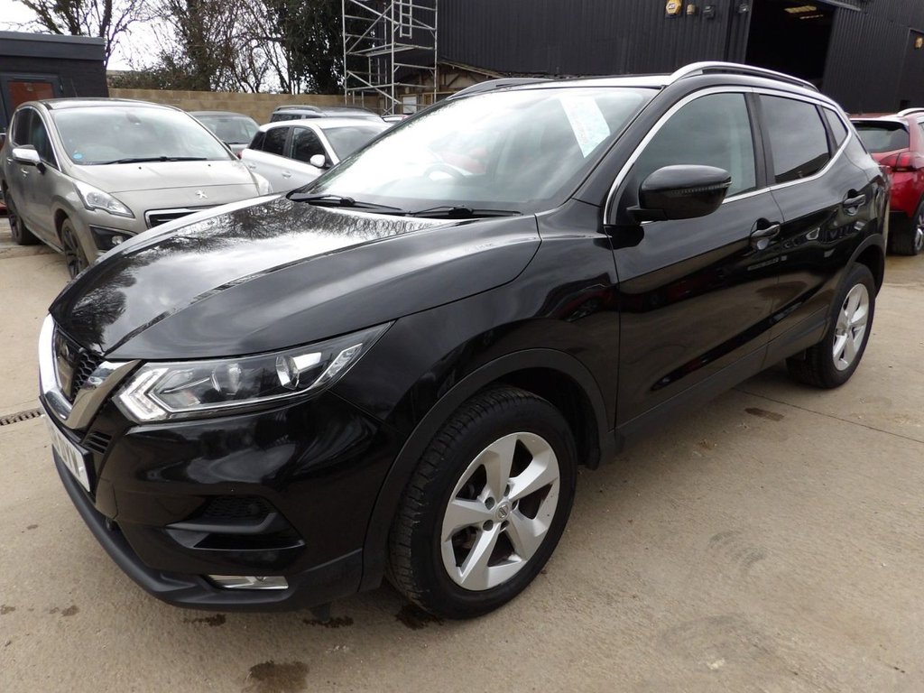 Used Nissan Qashqai 2018 for sale - 77680879: Photo 3