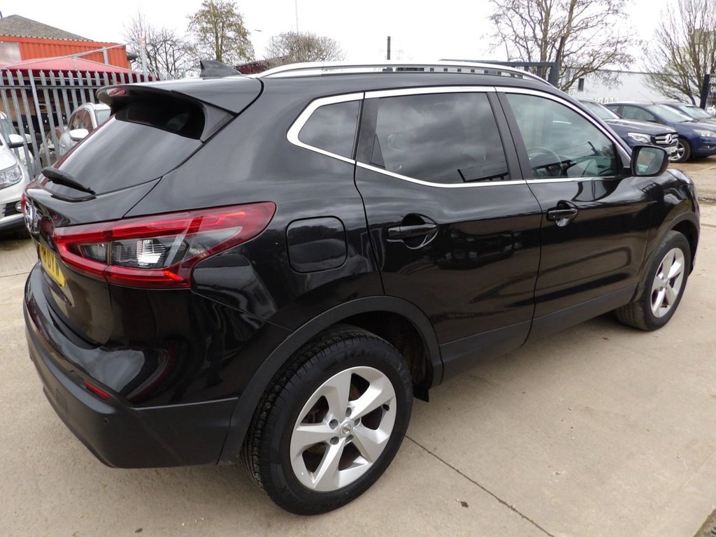 Used Nissan Qashqai 2018 for sale - 77680879: Photo 6