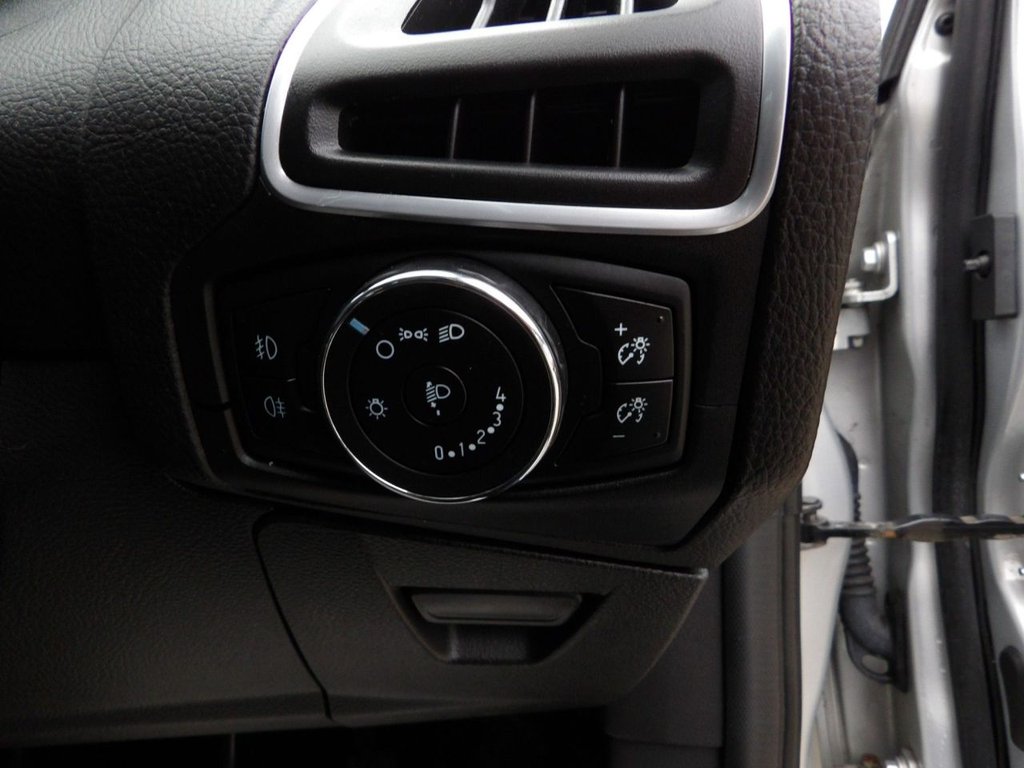 Used Ford Focus 2014 for sale - 77680938: Photo 21