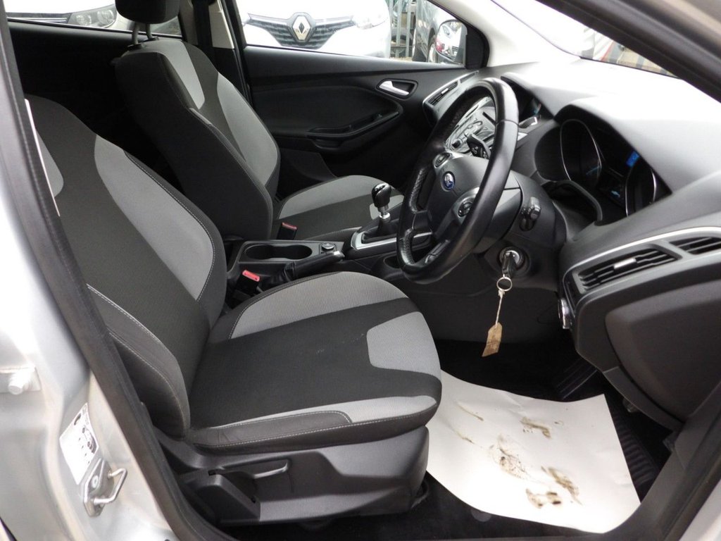 Used Ford Focus 2014 for sale - 77680938: Photo 8