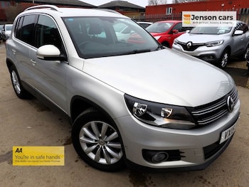 Used Volkswagen Tiguan 2015 for sale - 78401234: Photo
