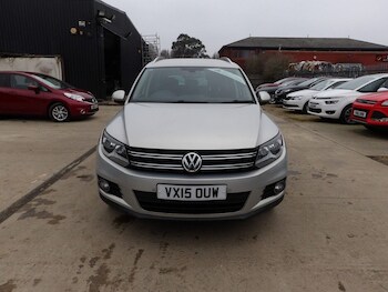 Used Volkswagen Tiguan 2015 for sale - 78401234: Photo