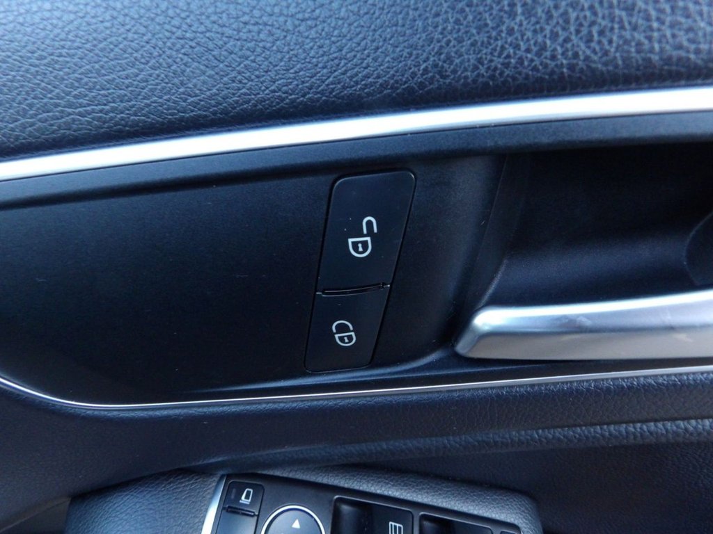 Used Mercedes-Benz A-Class 2015 for sale - 77422384: Photo 10