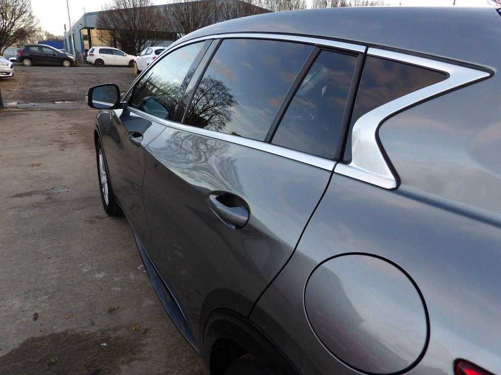Used Infiniti Q30 2016 for sale - 76900968: Photo 21