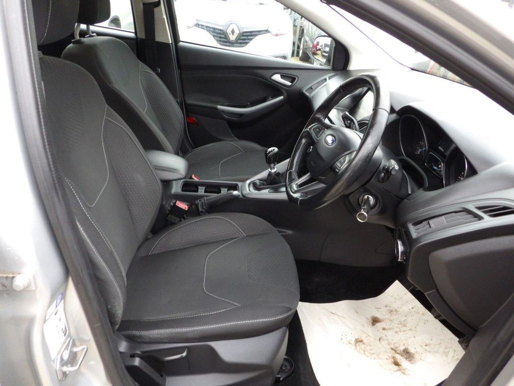 Used Ford Focus 2015 for sale - 77680947: Photo 9