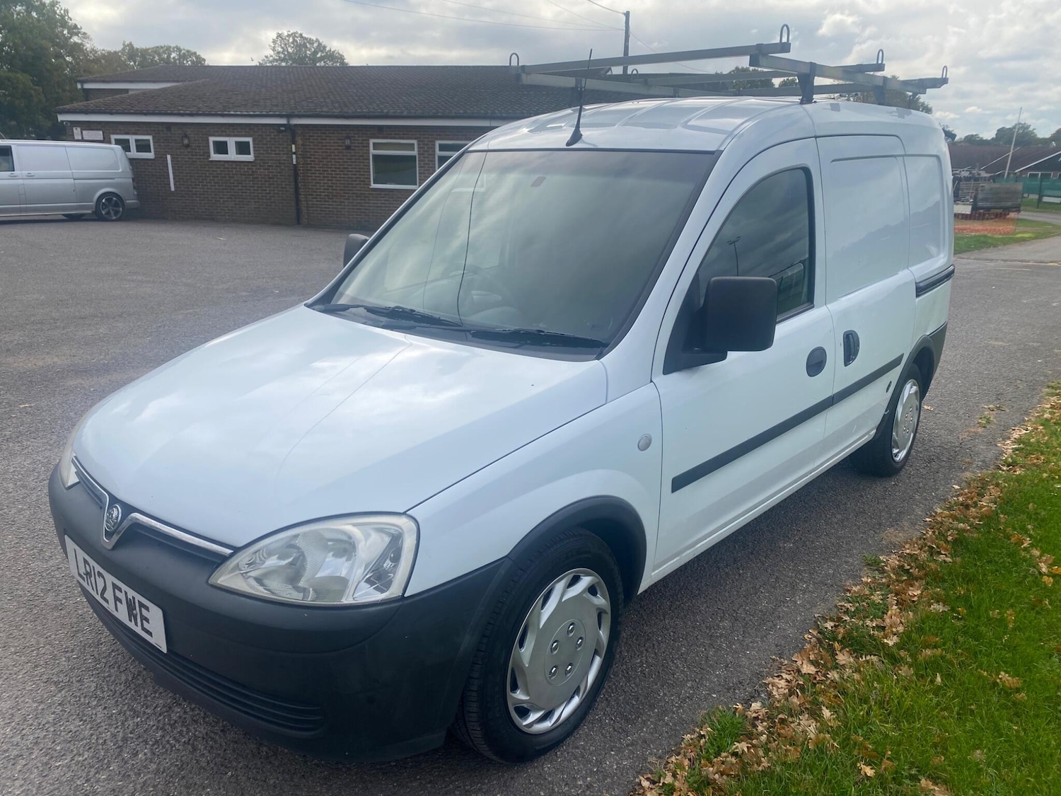 Used Vauxhall Combo 2012 for sale - 76945981: Photo 3