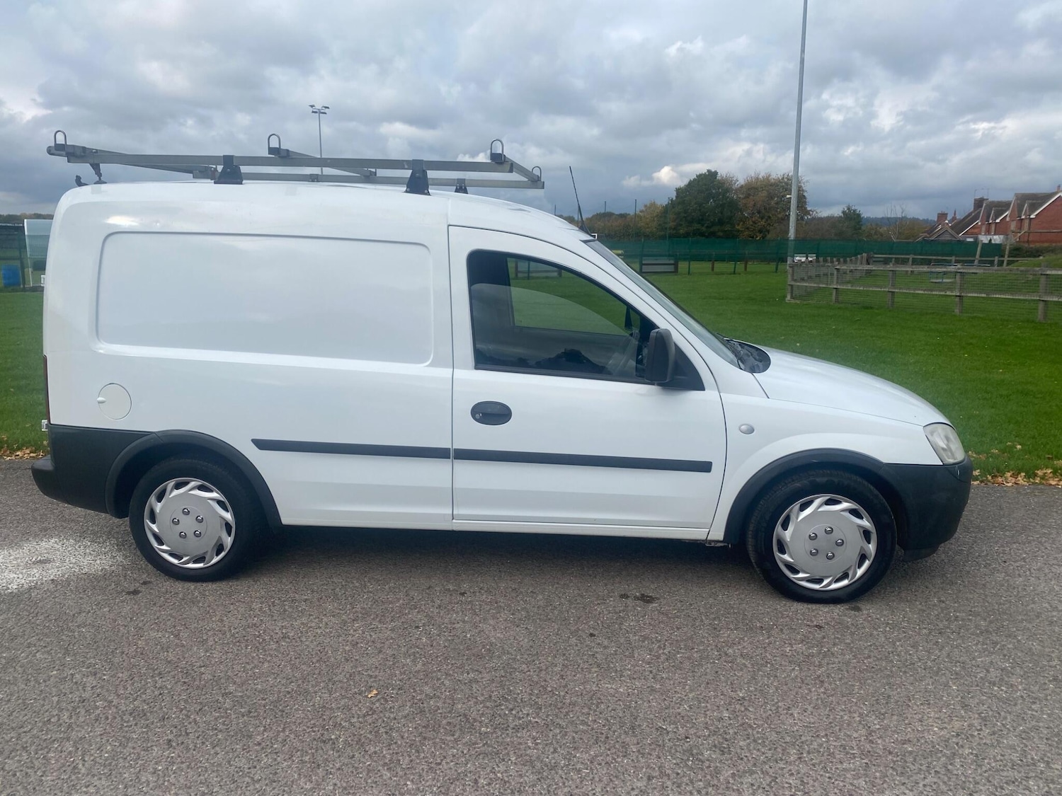 Used Vauxhall Combo 2012 for sale - 76945981: Photo 4