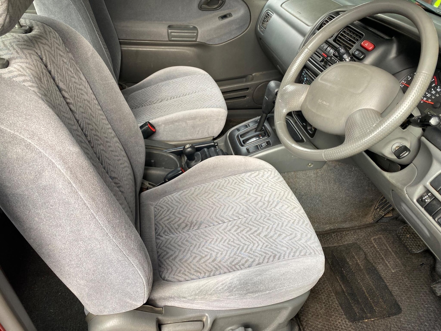 Used Suzuki Grand Vitara 2002 for sale - 76945985: Photo 11