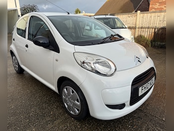 2010 (10) - 1.0i Splash 5dr