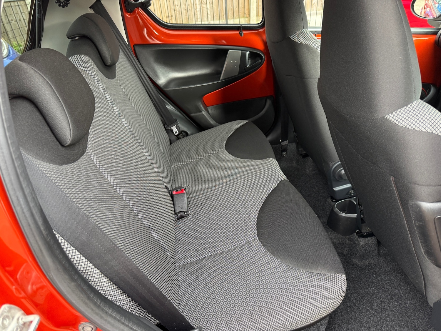 Used Toyota AYGO 2013 for sale - 78070647: Photo 13