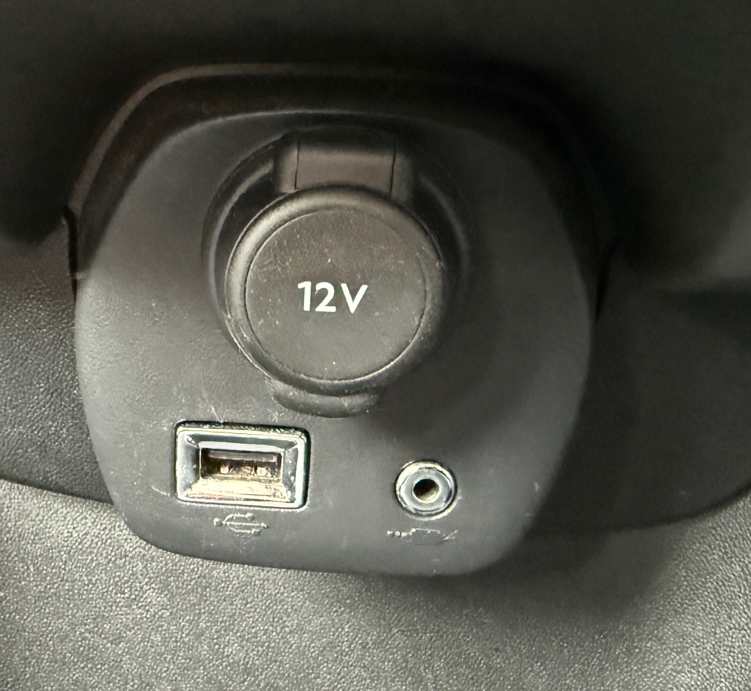 Used Peugeot 108 2017 for sale - 77902718: Photo 11