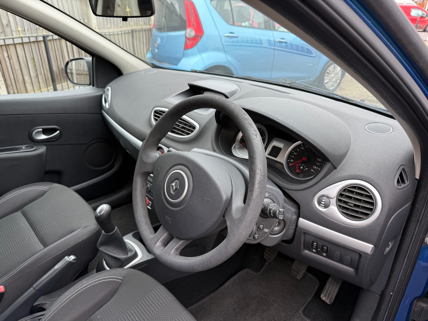 Used Renault Clio 2011 for sale - 77791561: Photo 7