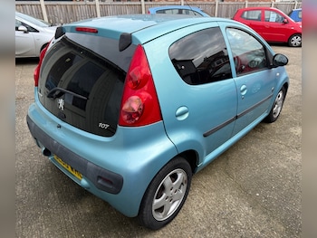 Used Peugeot 107 2011 for sale - 77837137: Photo