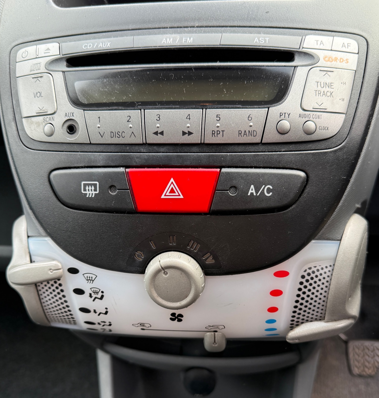 Used Peugeot 107 2011 for sale - 77837137: Photo 7