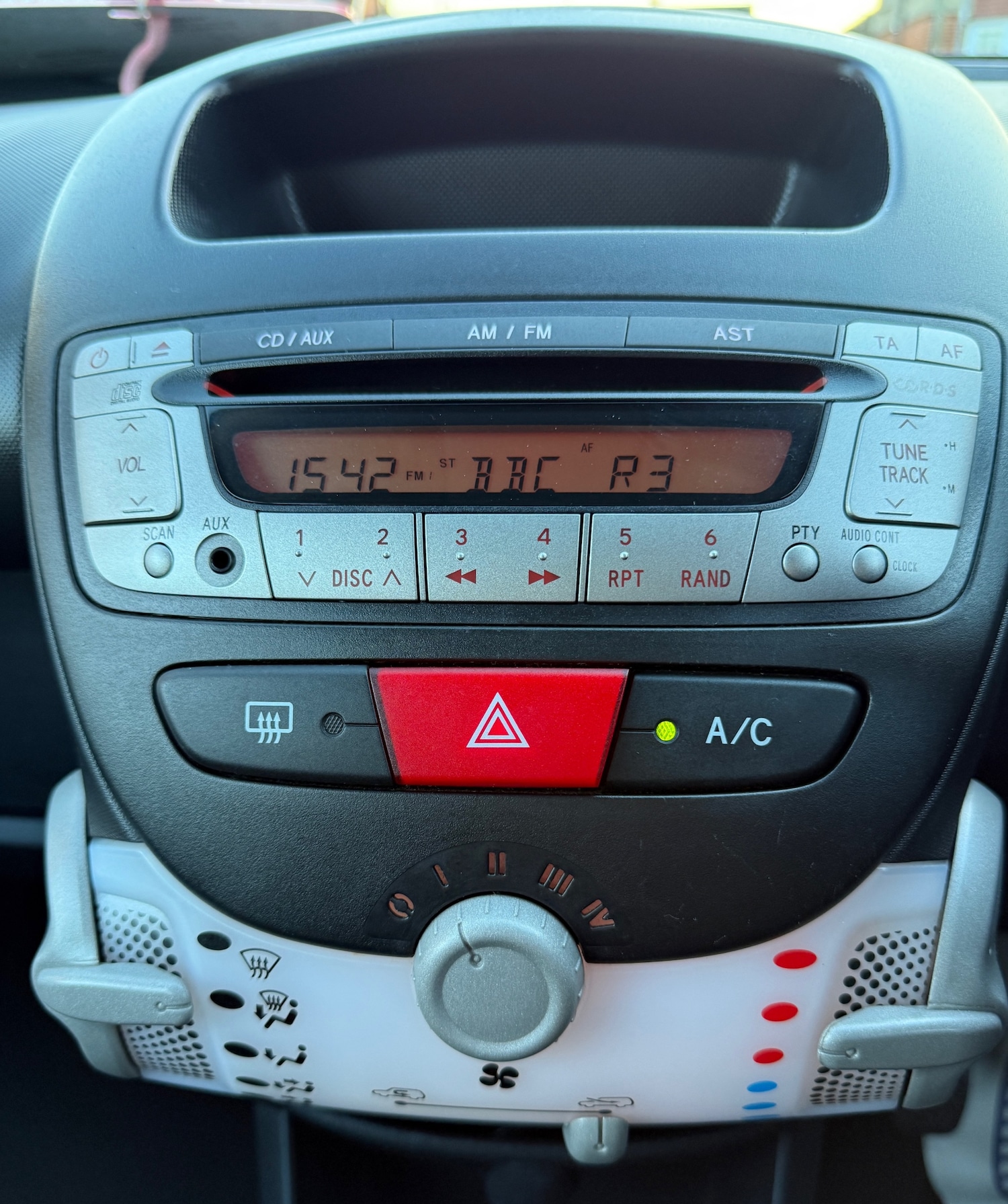 Used Citroen C1 2014 for sale - 77562923: Photo 11